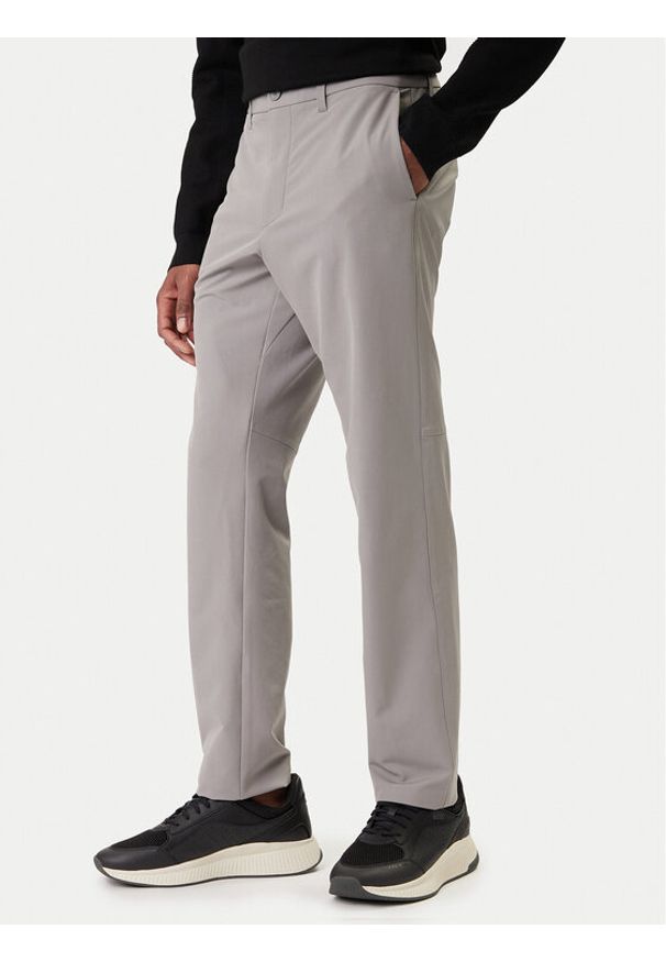 BOSS Spodnie materiałowe T_Commuter 50534303 Beżowy Slim Fit. Kolor: beżowy. Materiał: syntetyk