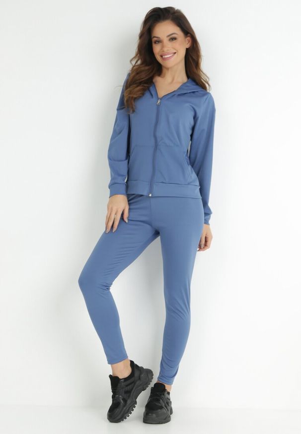 Born2be - Niebieski 3-częściowy Komplet Sportowy Bluza Legginsy i Top Fika. Kolor: niebieski. Sport: turystyka piesza