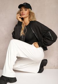 Renee - Białe Dresowe Spodnie z Bawełny z Wysokim Stanem i Sznurkiem Letenti. Stan: podwyższony. Kolor: biały. Materiał: dresówka, bawełna. Długość: krótkie. Styl: elegancki #3