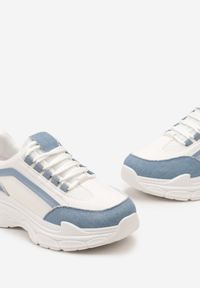 Born2be - Biało-Niebieskie Sneakersy na Grubej Podeszwie z Materiałowymi Wstawkami Kendria. Kolor: biały. Materiał: materiał