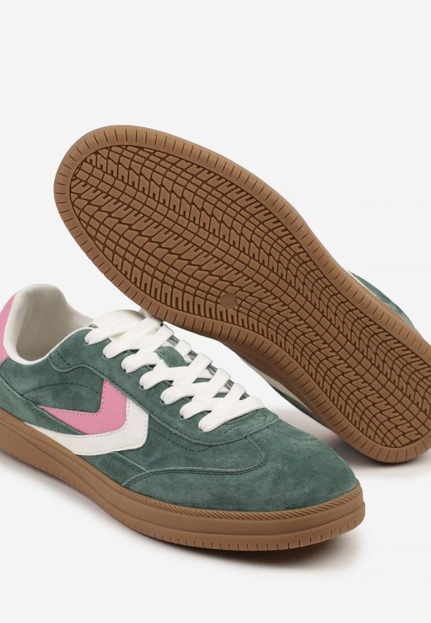 Born2be - Zielone Skórzane Sneakersy Tenisówki z Geometrycznym Wzorem Mirathe. Okazja: na co dzień, do pracy. Zapięcie: sznurówki. Kolor: zielony. Materiał: skóra. Wzór: geometria