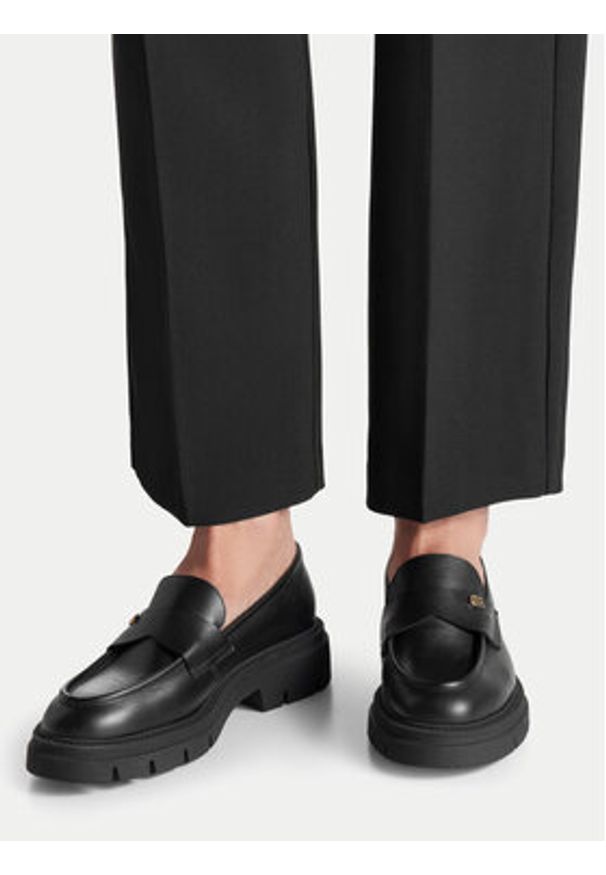 Gino Rossi Loafersy GRACE-I23-26372PE Czarny. Kolor: czarny. Materiał: skóra