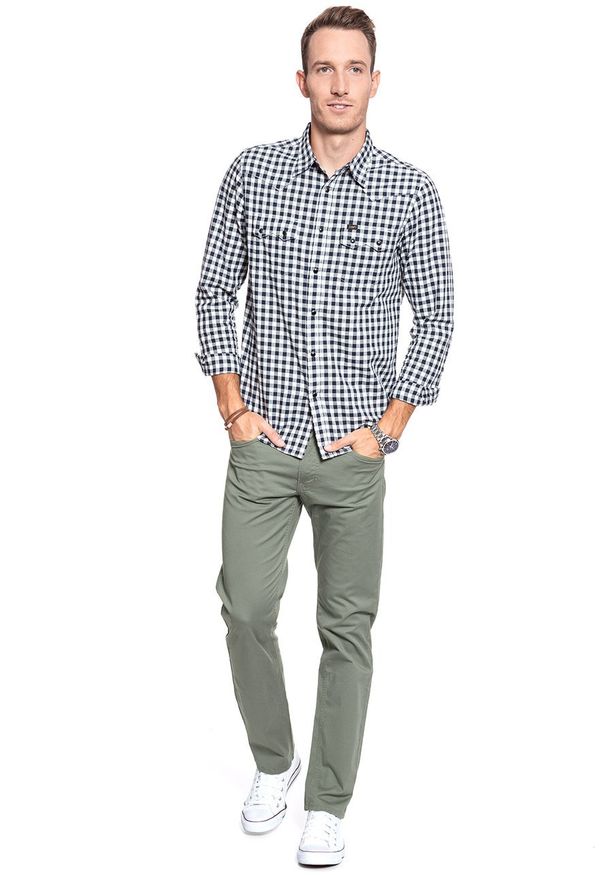 Lee - LEE SPODNIE MĘSKIE DAREN ZIP FLY LICHEN GREEN L707LA82 112118251. Materiał: materiał