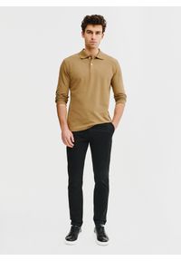 Pako Lorente - PAKO LORENTE – Oliwkowe polo longsleeve. Okazja: na co dzień. Typ kołnierza: polo. Kolor: oliwkowy, czarny, niebieski. Materiał: bawełna, elastan. Długość rękawa: długi rękaw. Długość: długie. Styl: casual