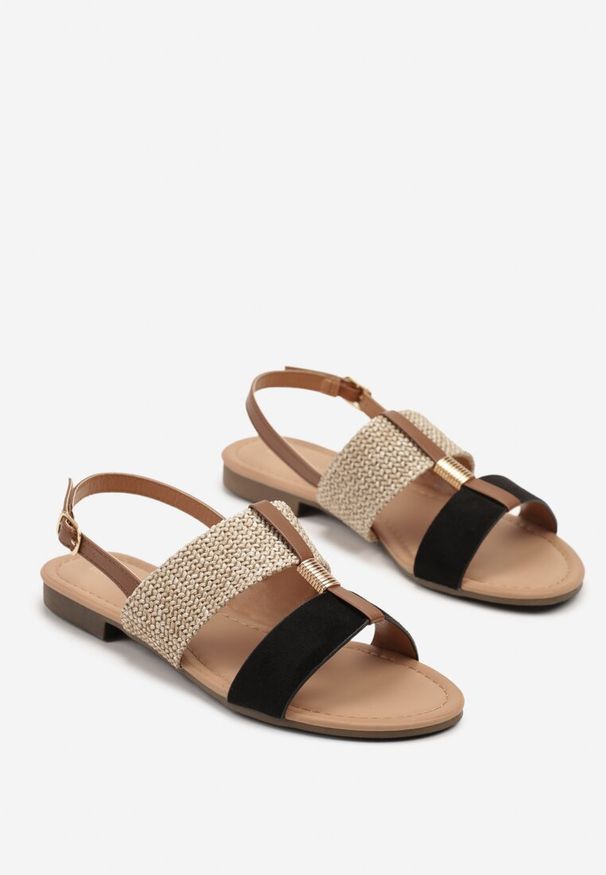 Renee - Czarne Sandały w Stylu Boho Zdobione Tweedem i Metaliczną Aplikacją Mailles. Kolor: czarny. Wzór: aplikacja. Sezon: lato. Obcas: na płaskiej podeszwie. Styl: boho