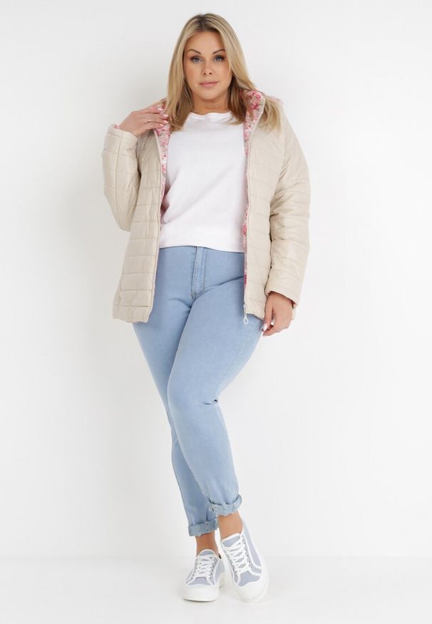 Born2be - Beżowa Kurtka Dwustronna Hypselle. Kolekcja: plus size. Kolor: beżowy. Materiał: jeans. Wzór: kwiaty, aplikacja. Styl: klasyczny