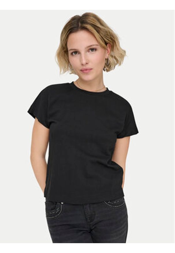 only - ONLY T-Shirt Erica 15308926 Czarny Oversize. Kolor: czarny. Materiał: bawełna