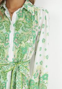 Born2be - Jasnozielona Koszulowa Sukienka z Guzikami i Gumką w Pasie Melija. Kolor: zielony. Materiał: materiał. Wzór: kwiaty. Sezon: wiosna, lato. Typ sukienki: koszulowe #5