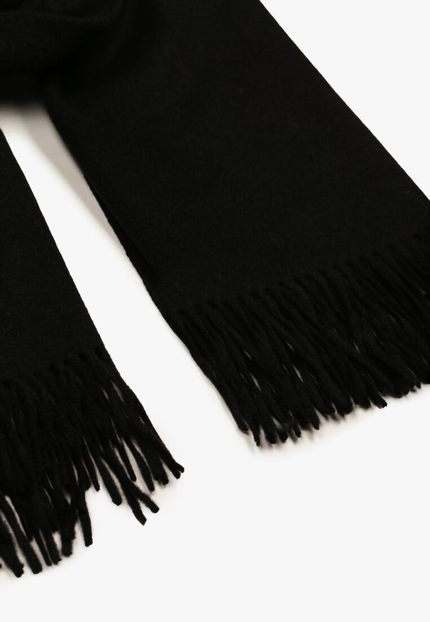 Born2be - Czarny Szalik z Bawełną i Wiskozą Ozdobiony Frędzlami Siadortia. Okazja: na spotkanie biznesowe, na co dzień. Kolor: czarny. Materiał: wiskoza, bawełna. Wzór: aplikacja. Styl: elegancki, casual, klasyczny, biznesowy