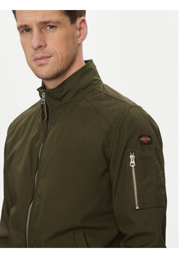 SCHOTT N.Y.C. Kurtka przejściowa Kenny Khaki Regular Fit. Kolor: brązowy. Materiał: syntetyk