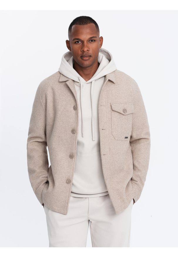 Ombre Clothing - Lekka flauszowa męska kurtka z dodatkiem wiskozy – beżowa V1 - Rozmiar: S. Okazja: na co dzień. Typ kołnierza: kołnierzyk klasyczny. Kolor: beżowy. Materiał: wiskoza. Styl: casual, klasyczny, wizytowy