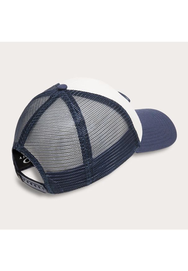 Czapka Trucker Oakley Ellipse. Kolor: biały. Styl: casual