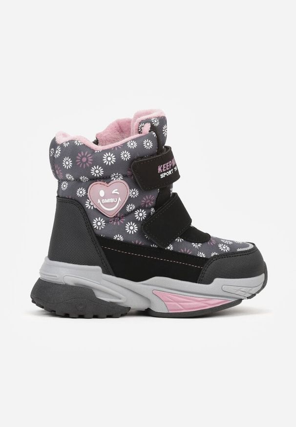 Born2be - Szare Śniegowce w Kwiatki z Sercem i Napisem Alwedina. Okazja: na co dzień. Kolor: szary. Materiał: jeans. Wzór: napisy, kwiaty. Sezon: zima. Styl: casual, elegancki