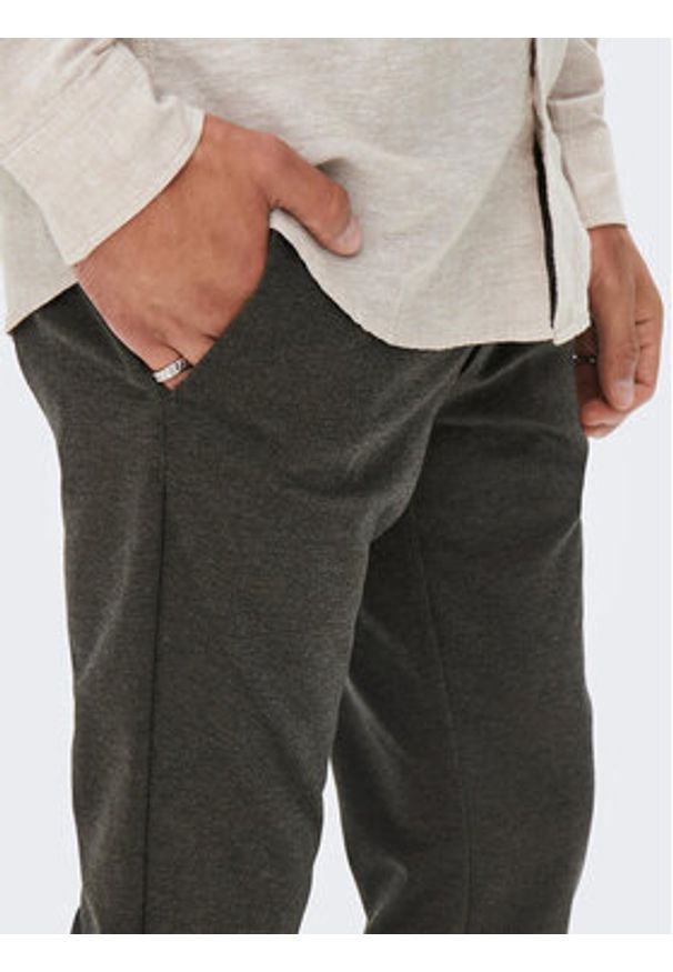 Only & Sons Chinosy 22022911 Szary Tapered Fit. Kolor: szary. Materiał: syntetyk
