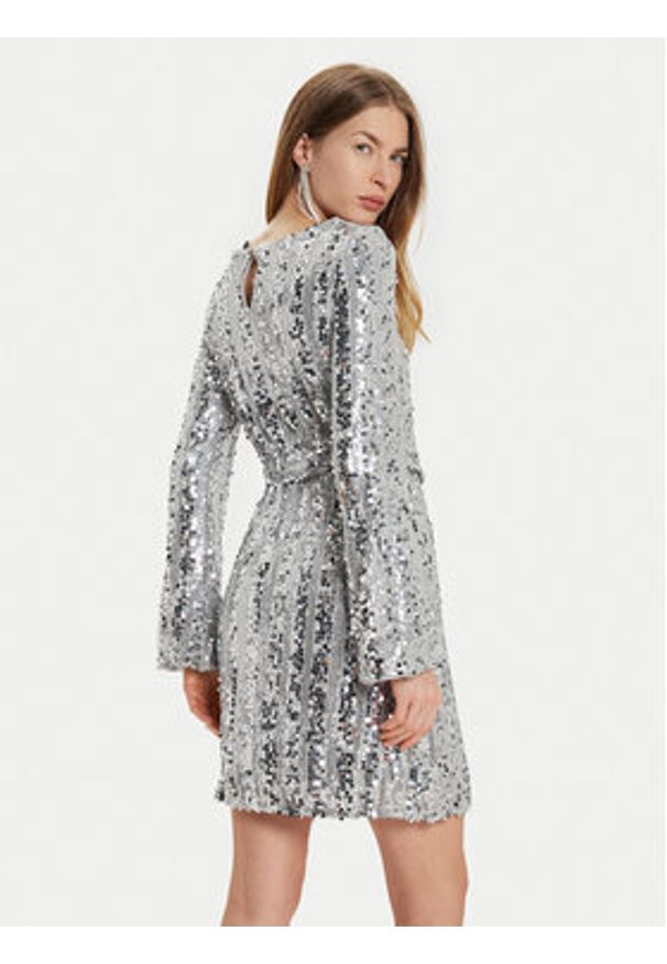 Vero Moda Sukienka koktajlowa Efa 10321447 Srebrny Regular Fit. Kolor: srebrny. Materiał: syntetyk. Styl: wizytowy