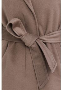 Answear Lab Płaszcz damski kolor beżowy przejściowy. Okazja: na co dzień. Kolor: beżowy. Styl: wakacyjny #2
