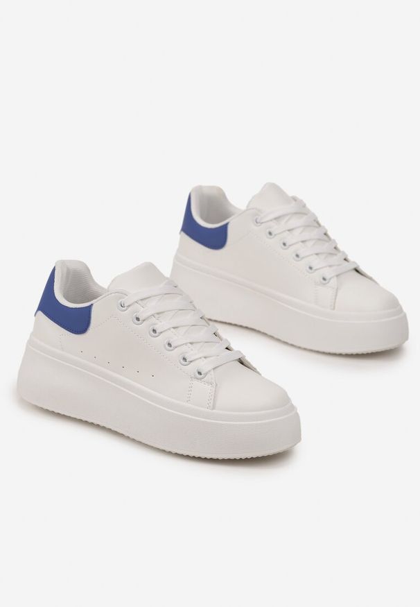 Renee - Biało-Niebieskie Sneakersy na Grubej Podeszwie Yarna. Okazja: na co dzień. Kolor: niebieski