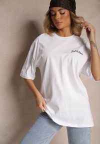 Renee - Biały T-shirt Koszulka z Bawełny Ozdobiona Nadrukiem i Napisem Just Be There Felena. Kolor: biały. Materiał: bawełna. Wzór: aplikacja, napisy, nadruk #4