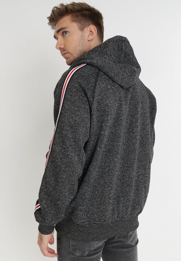 Born2be - Szara Bluza Ambyra. Typ kołnierza: kaptur. Kolor: szary. Materiał: tkanina, polar, bawełna. Wzór: melanż, kolorowy. Styl: sportowy
