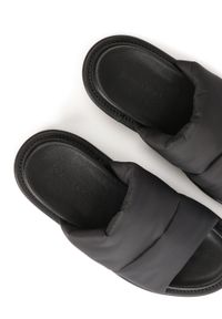 Kazar - Czarne klapki na prostej podeszwie kazar x kasia. Kolor: czarny. Materiał: nylon #2
