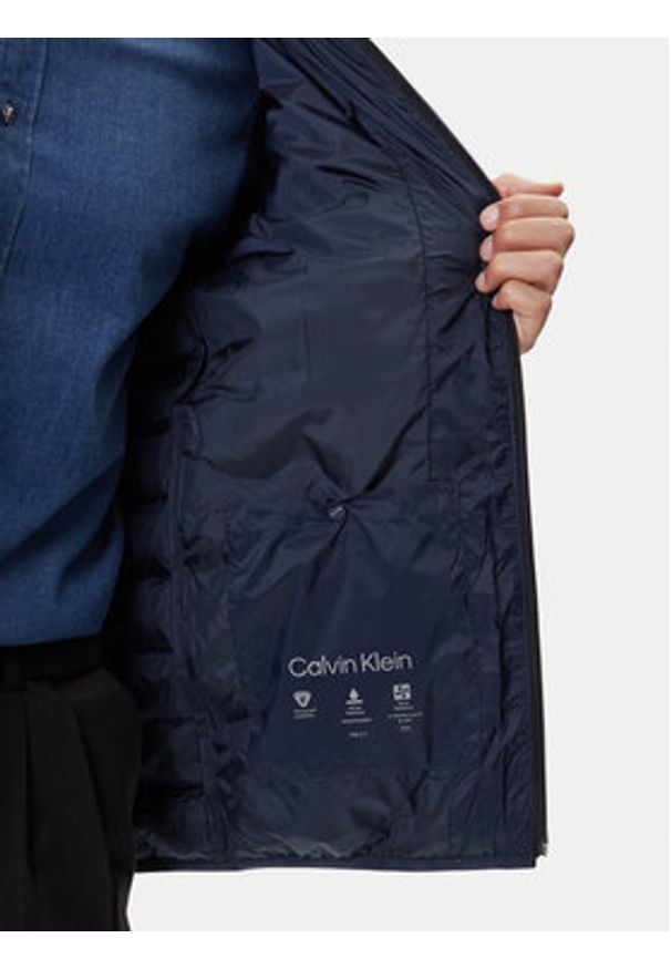 Calvin Klein Kurtka przejściowa LV04LC506G Granatowy Regular Fit. Kolor: niebieski. Materiał: syntetyk