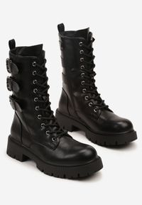 Born2be - Czarne Botki Workery z Ozdobnymi Klamrami przy Cholewce Veriolle. Okazja: na co dzień. Zapięcie: klamry. Kolor: czarny. Materiał: jeans, skóra, dzianina. Szerokość cholewki: normalna. Styl: klasyczny, elegancki, casual, rockowy