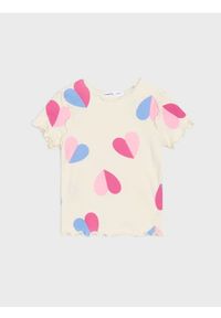 Sinsay - Koszulka z nadrukiem w serca - kremowy. Kolor: kremowy. Wzór: nadruk #1