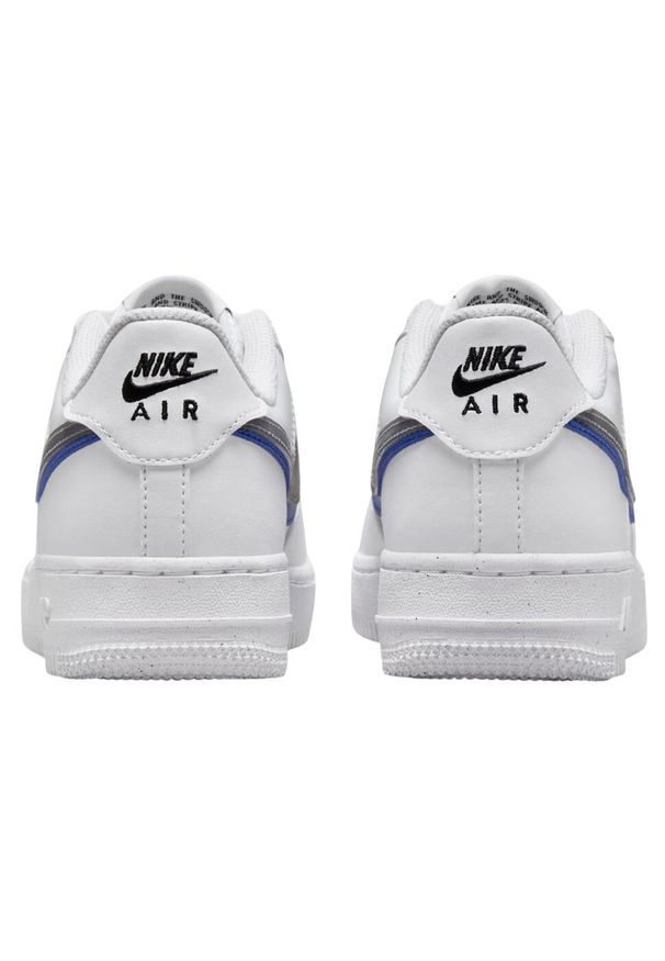 Nike - Damskie Skórzane Buty Sportowe Air Force 1 Swoosh. Kolor: biały. Materiał: skóra. Sezon: zima. Styl: sportowy