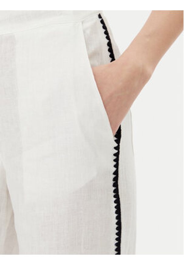 ICONA Spodnie materiałowe RP5LE005 Biały Relaxed Fit. Kolor: biały. Materiał: len