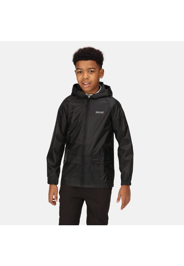 Regatta - Stormbreak dziecięca turystyczna wodoodporna kurtka. Kolor: zielony, brązowy, wielokolorowy. Styl: sportowy. Sport: turystyka piesza