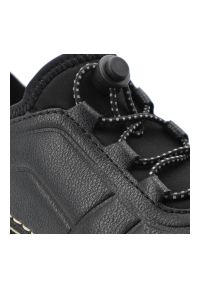 Półbuty damskie Rieker, naturalna skóra licowa,wsuwane i na lekkim koturnie, czarne, 50960-00. Zapięcie: bez zapięcia. Kolor: czarny. Materiał: skóra. Obcas: na koturnie #4