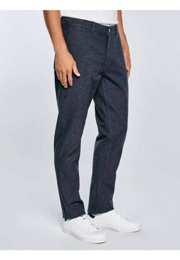 Big-Star - Spodnie męskie chinosy niebieskie Marcos 402. Okazja: na co dzień. Kolor: niebieski. Materiał: materiał. Sezon: jesień. Styl: elegancki, casual, klasyczny