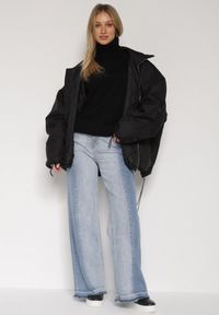 Born2be - Niebieskie Dwukolorowe Jeansy o Szerokim Kroju z Wysokim Stanem Seronore. Okazja: na co dzień, na spotkanie biznesowe, do pracy. Stan: podwyższony. Kolor: niebieski. Styl: casual, biznesowy, elegancki, klasyczny #1