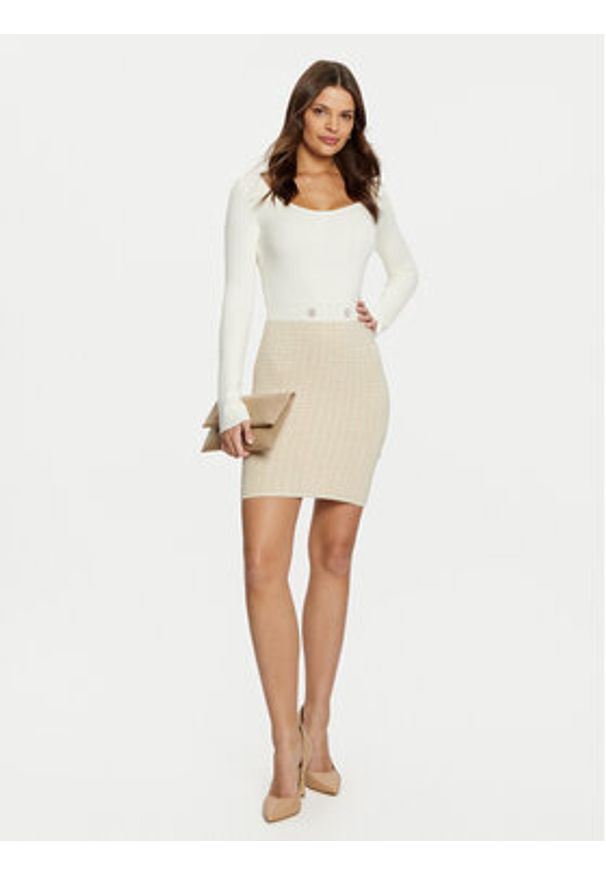Guess Sukienka dzianinowa W5RK12 Z3KX0 Écru Bodycon Fit. Materiał: wiskoza. Typ sukienki: bodycon