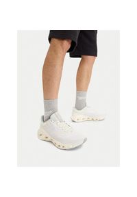 Buty do biegania Reebok. Kolor: kremowy. Sport: bieganie #1