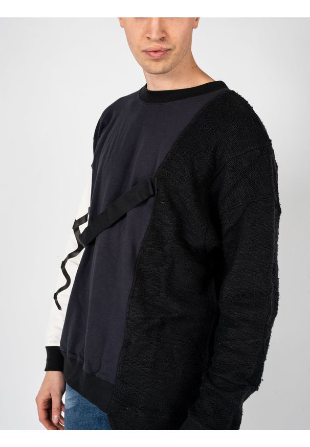 Nicolo Tonetto Bluza "Lien" | U41NTN1003 | Mężczyzna | Czarny, Biały, Granatowy. Okazja: na co dzień. Kolor: wielokolorowy, niebieski, biały, czarny. Materiał: bawełna, elastan. Wzór: nadruk, aplikacja. Styl: casual