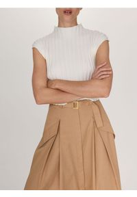 Reserved - Spódnica midi z paskiem - kremowy. Kolor: kremowy. Materiał: bawełna #1