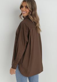 Born2be - Ciemnobrązowa Koszula Doriemara. Kolor: brązowy. Długość rękawa: długi rękaw. Długość: długie #6