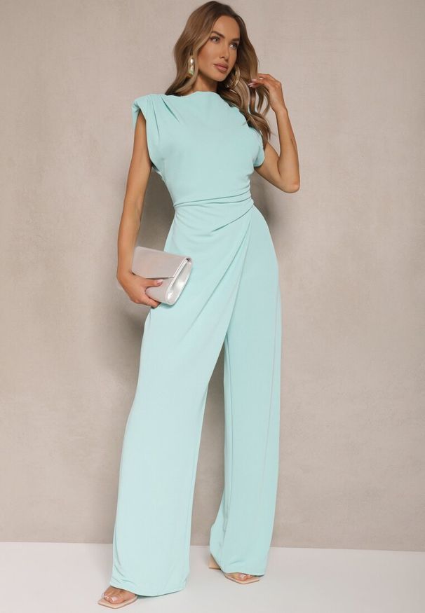 Renee - Jasnozielony Kombinezon Bez Rękawów z Szeroką Nogawką i Marszczeniem Sepellia. Kolor: zielony. Długość rękawa: bez rękawów. Styl: elegancki
