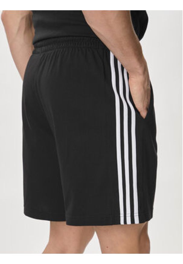 Adidas - adidas Szorty sportowe Essentials 3-Stripes Shorts IC9378 Czarny Regular Fit. Kolor: czarny. Materiał: bawełna. Styl: sportowy