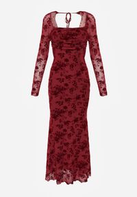 Renee - Czerwona Sukienka VICES Bodycon z Siateczki Ozdobionej Wzorem w Kwiaty Rivita. Okazja: na studniówkę, na imprezę. Typ kołnierza: dekolt kwadratowy. Kolor: czerwony. Wzór: aplikacja, kwiaty. Typ sukienki: bodycon. Styl: elegancki #2