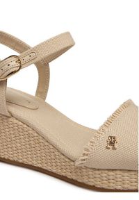 TOMMY HILFIGER - Tommy Hilfiger Sandały Mid Woven Wedge Espad Fringe FW0FW09470 Beżowy. Kolor: beżowy. Materiał: materiał #6
