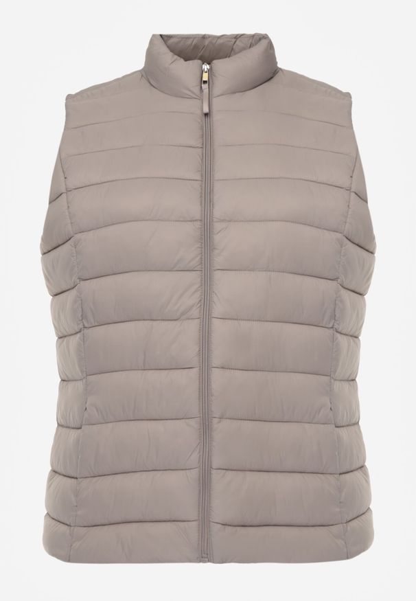 Born2be - Beżowa Pikowana Kamizelka Przejściowa ze Stójką Edanwen. Typ kołnierza: kołnierzyk stójkowy. Kolekcja: plus size. Kolor: beżowy. Materiał: jeans, nylon. Styl: klasyczny