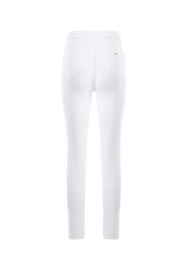 Born2be - Białe Spodnie Skinny Phenameia. Kolor: biały