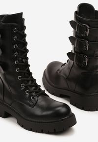 Born2be - Czarne Botki Workery z Ozdobnymi Klamrami przy Cholewce Veriolle. Okazja: na co dzień. Zapięcie: klamry. Kolor: czarny. Materiał: jeans, skóra, dzianina. Szerokość cholewki: normalna. Styl: klasyczny, elegancki, casual, rockowy #5