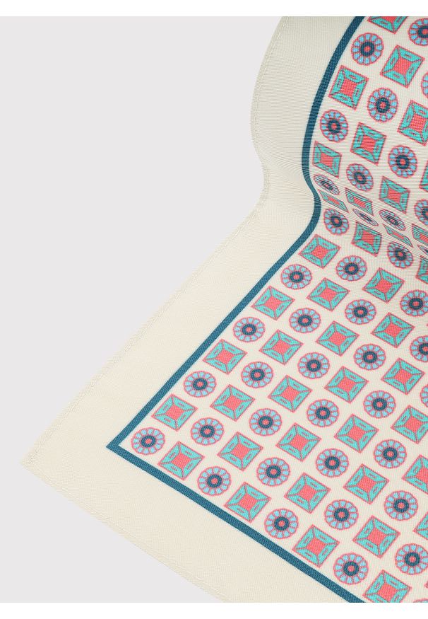 Pako Lorente - PAKO LORENTE –Beżowa poszetka w kolorowy mikrowzór. Kolor: beżowy. Materiał: poliester. Wzór: kolorowy