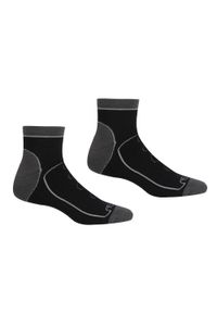 Regatta - Skarpety męskie Samaris Trail 2-pak. Kolor: czarny, szary, wielokolorowy. Materiał: tkanina, syntetyk. Sport: outdoor #1