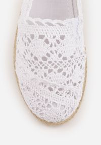 Renee - Białe Espadryle z Ażurową Cholewką i Plecioną Podeszwą Gratifyinglys. Okazja: na co dzień. Zapięcie: bez zapięcia. Kolor: biały. Materiał: len. Szerokość cholewki: normalna. Wzór: ażurowy. Sezon: lato. Styl: boho, elegancki, wakacyjny, casual #5