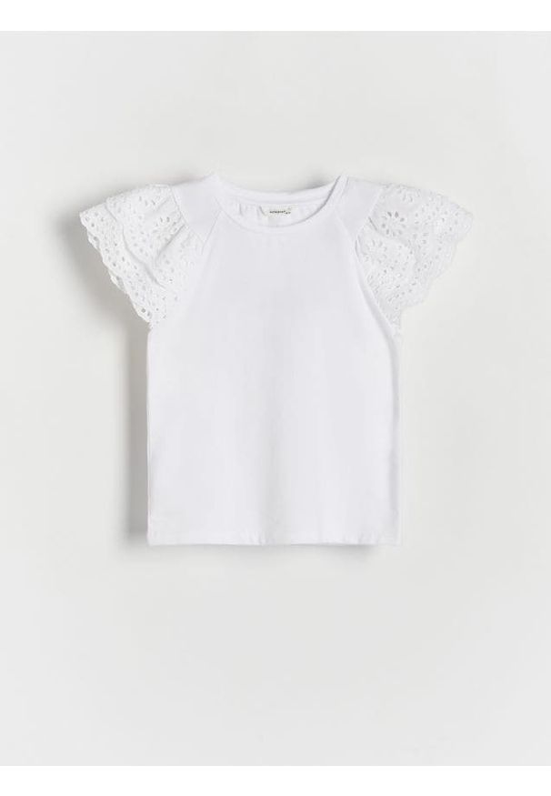 Reserved - Bawełniany t-shirt z falbanką - biały. Kolor: biały. Materiał: bawełna