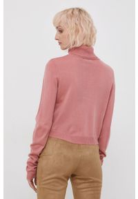 Brave Soul Sweter damski kolor różowy z golfem. Okazja: na co dzień. Typ kołnierza: golf. Kolor: różowy. Długość rękawa: długi rękaw. Długość: długie. Styl: casual #2